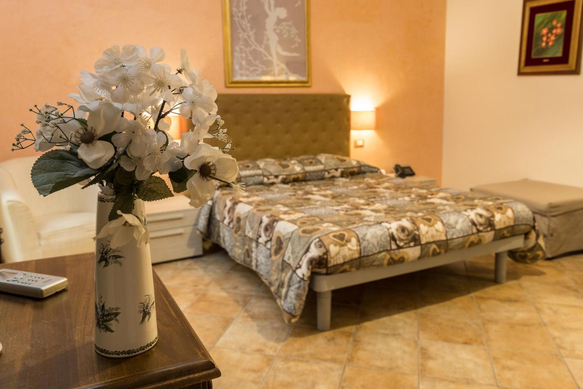 Locanda Dei Fiori Пистойя Экстерьер фото